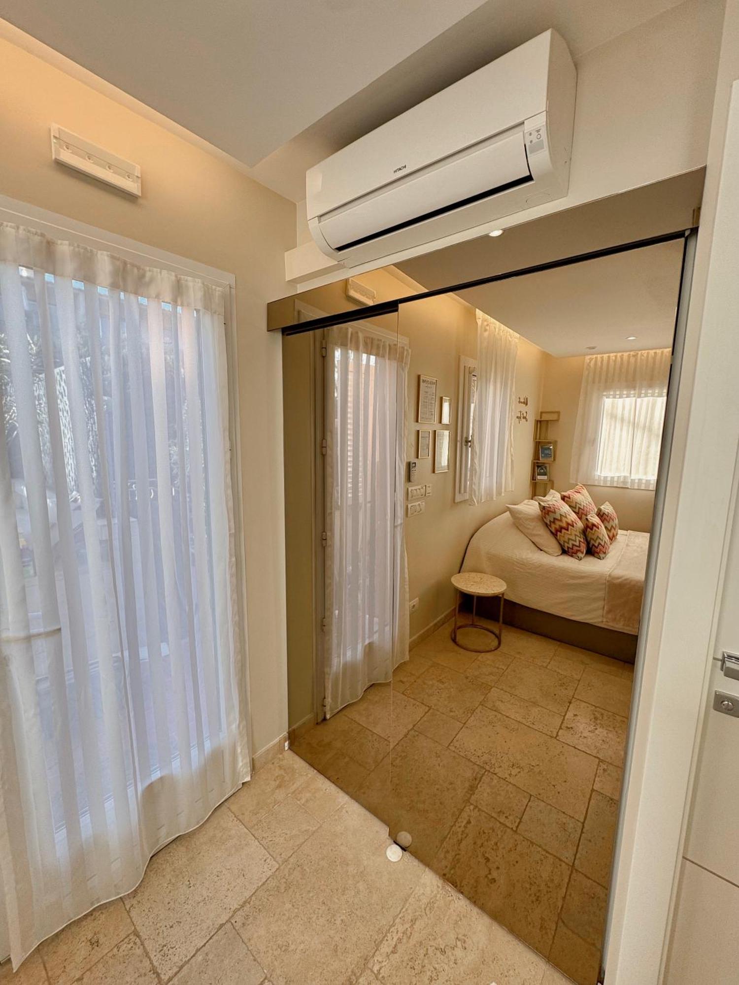 Studio Climatise, Terrasse, Parking Prive, 50M De La Plage Saint-Tropez Exterior foto