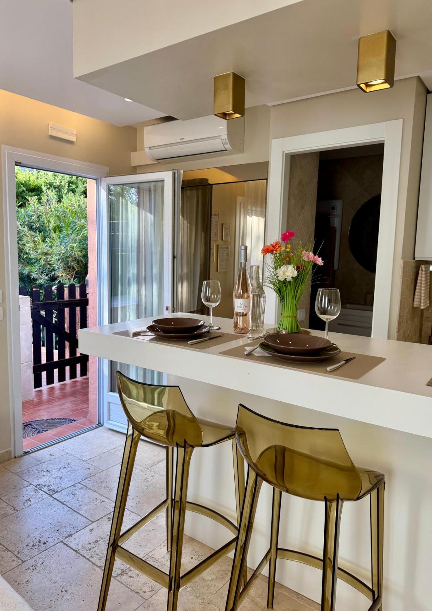 Studio Climatise, Terrasse, Parking Prive, 50M De La Plage Saint-Tropez Exterior foto